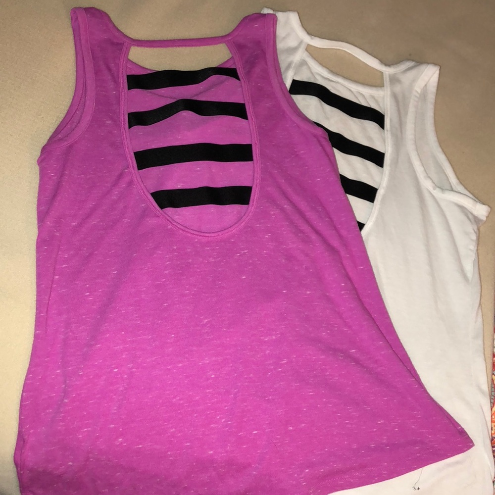 Victoria Sport sleeveless shirts